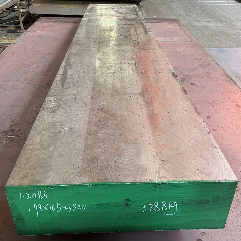 1.2083 4Cr13 SUS420J2 Plastic mold forged block at Stock 1.2083 4Cr13 SUS420J2 Plastic mold forged block